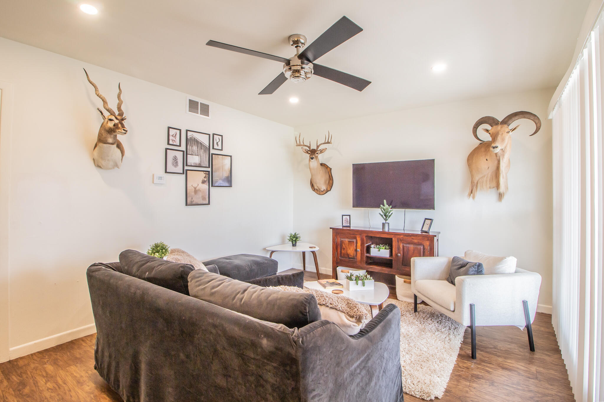 4201 44th Street Lubbock, TX 79413 - Photo 4 of 30 IMG_7699