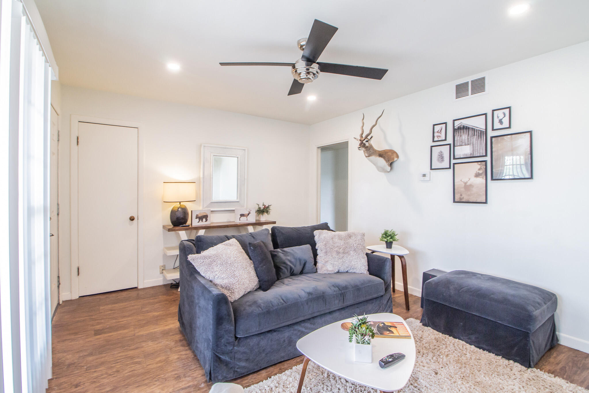 4201 44th Street Lubbock, TX 79413 - Photo 5 of 30 IMG_7701