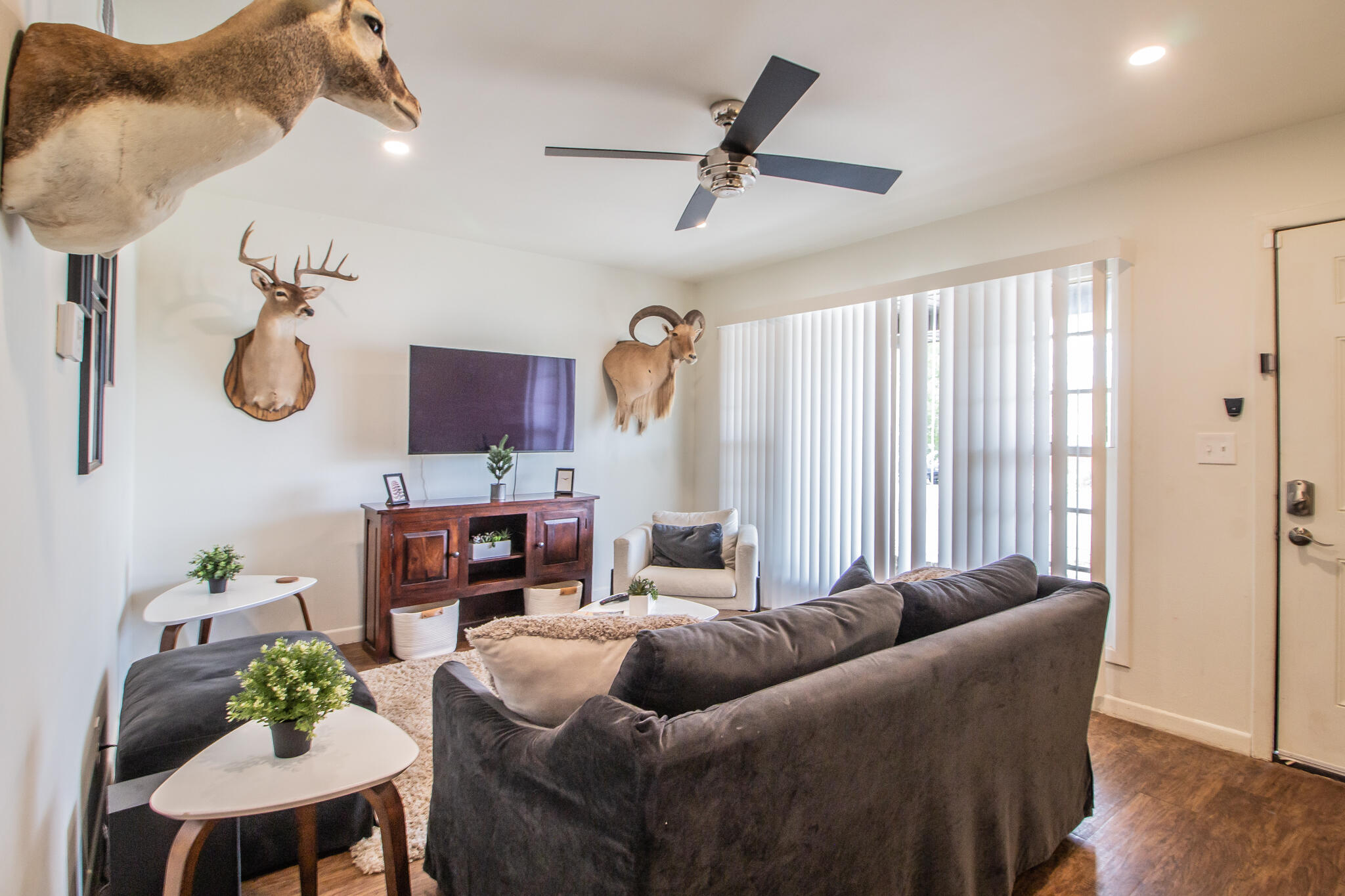 4201 44th Street Lubbock, TX 79413 - Photo 6 of 30 IMG_7700