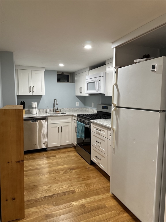 20 State Park Road, Unit 2 Hull, MA 02045 - Photo 3 of 22