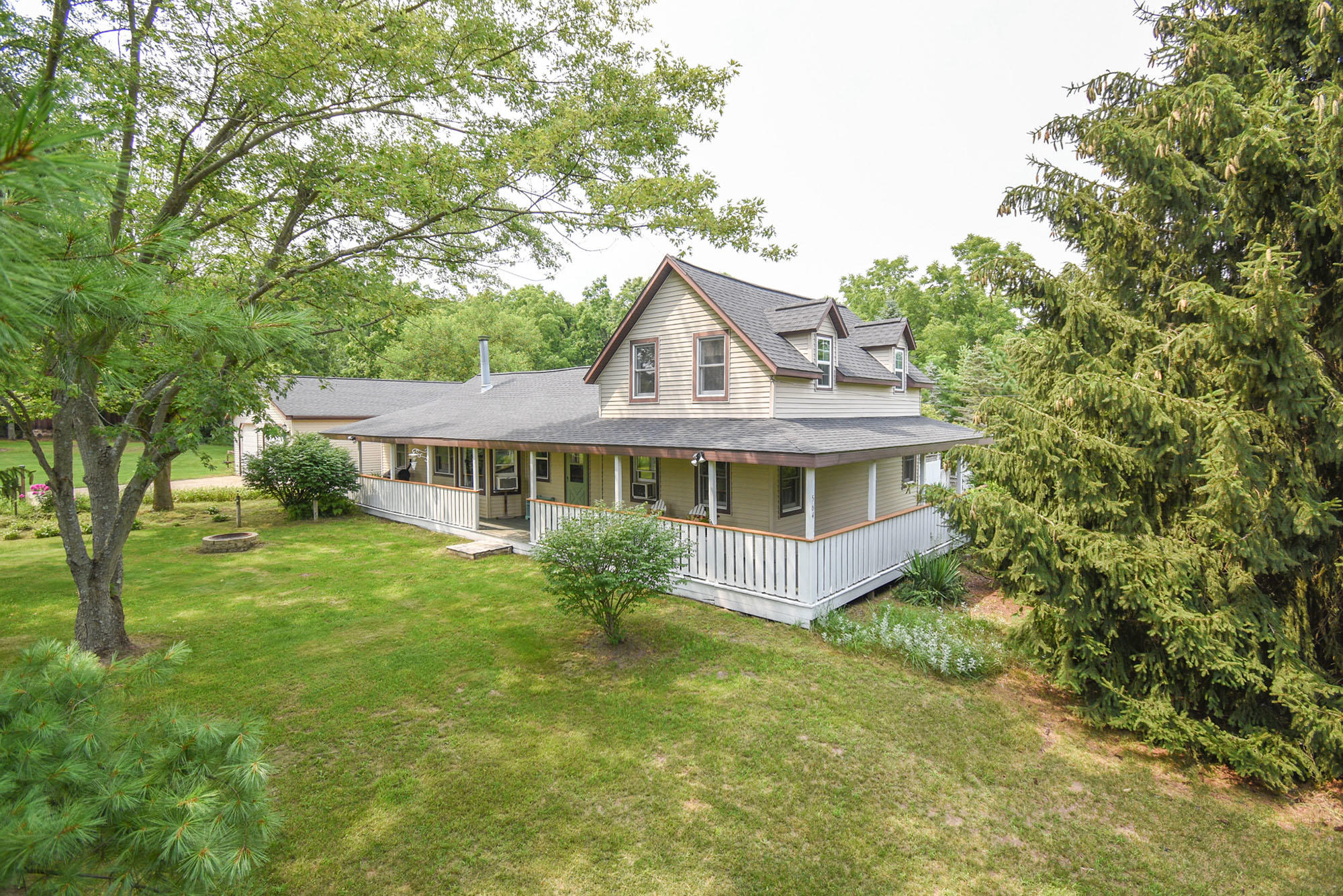 564 South Payne Lake Road Wayland, MI 49348 - Photo 8 of 42 DSC_001aRs