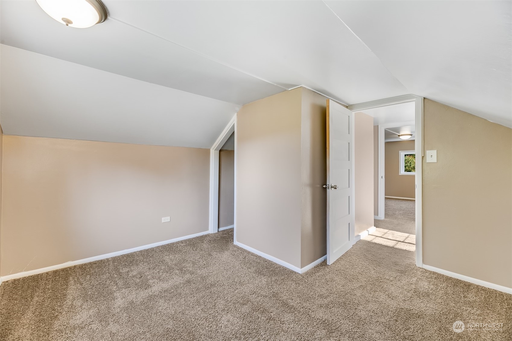 2528 Southwest 112th Street Seattle, WA 98146 - Photo 12 of 33 a view of an empty room