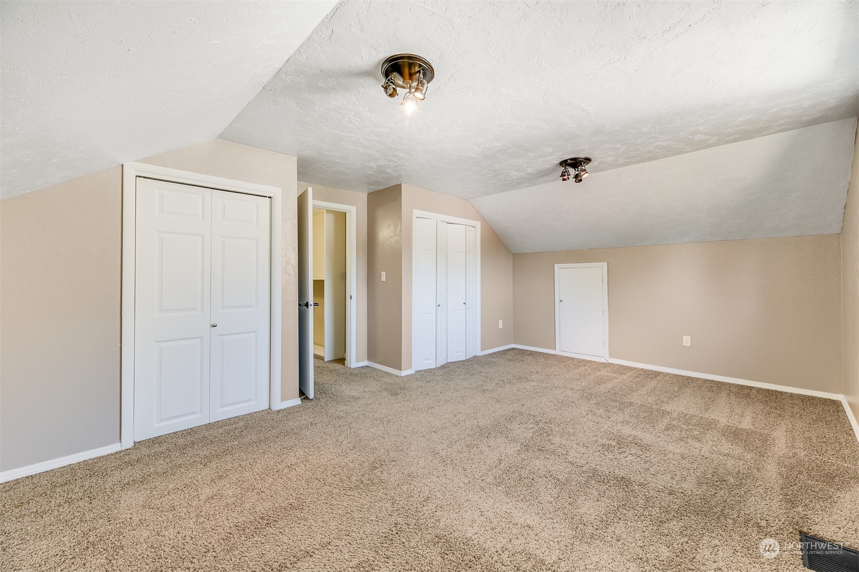2528 Southwest 112th Street Seattle, WA 98146 - Photo 16 of 33 a view of an empty room