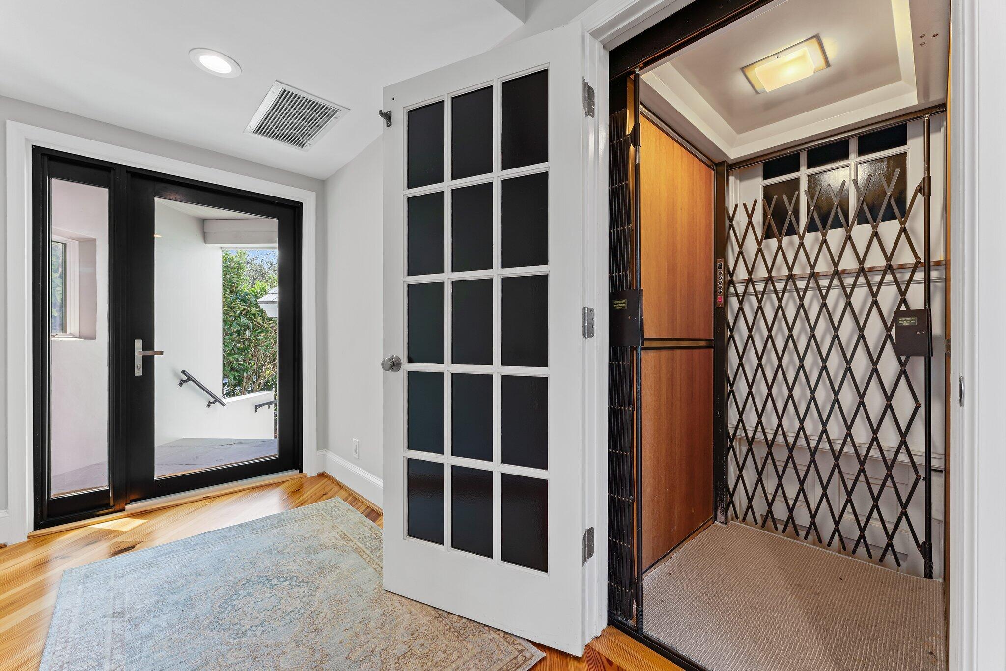 18760 Southeast Pineneedle Lane Jupiter, FL 33469 - Photo 43 of 57 Elevator