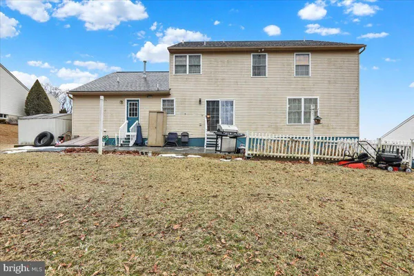 $429,900 | 87 Oak Ledge Avenue, Schuylkill Haven, PA 17972