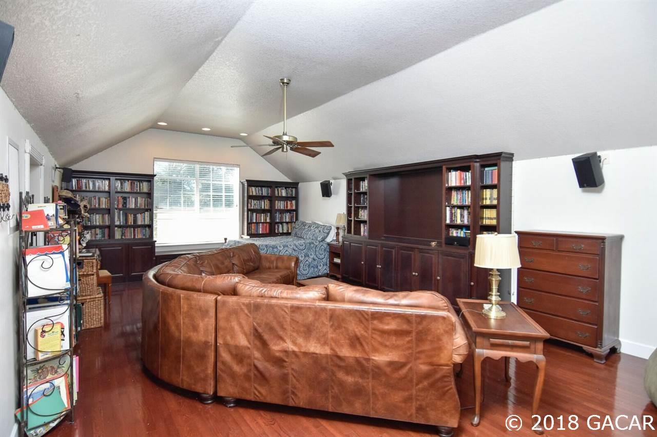 1707 Southwest 108th Street Gainesville, FL 32607 - Photo 18 of 30 Gallery Image 18
