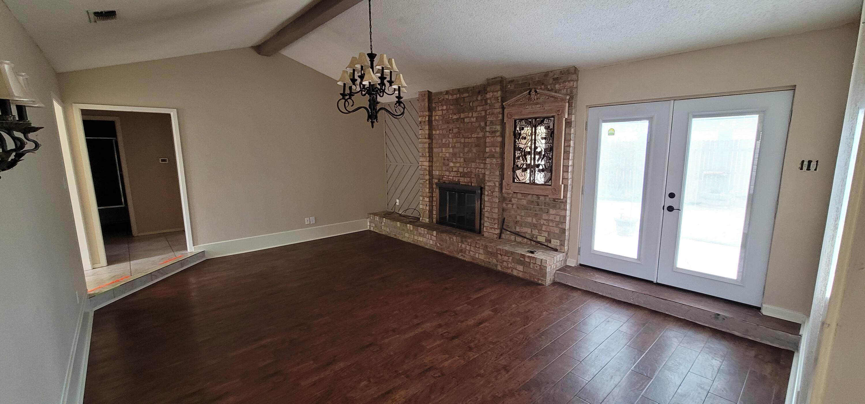 4803 73rd Street Lubbock, TX 79424 - Photo 16 of 32 Imagine yourself in this Living Area