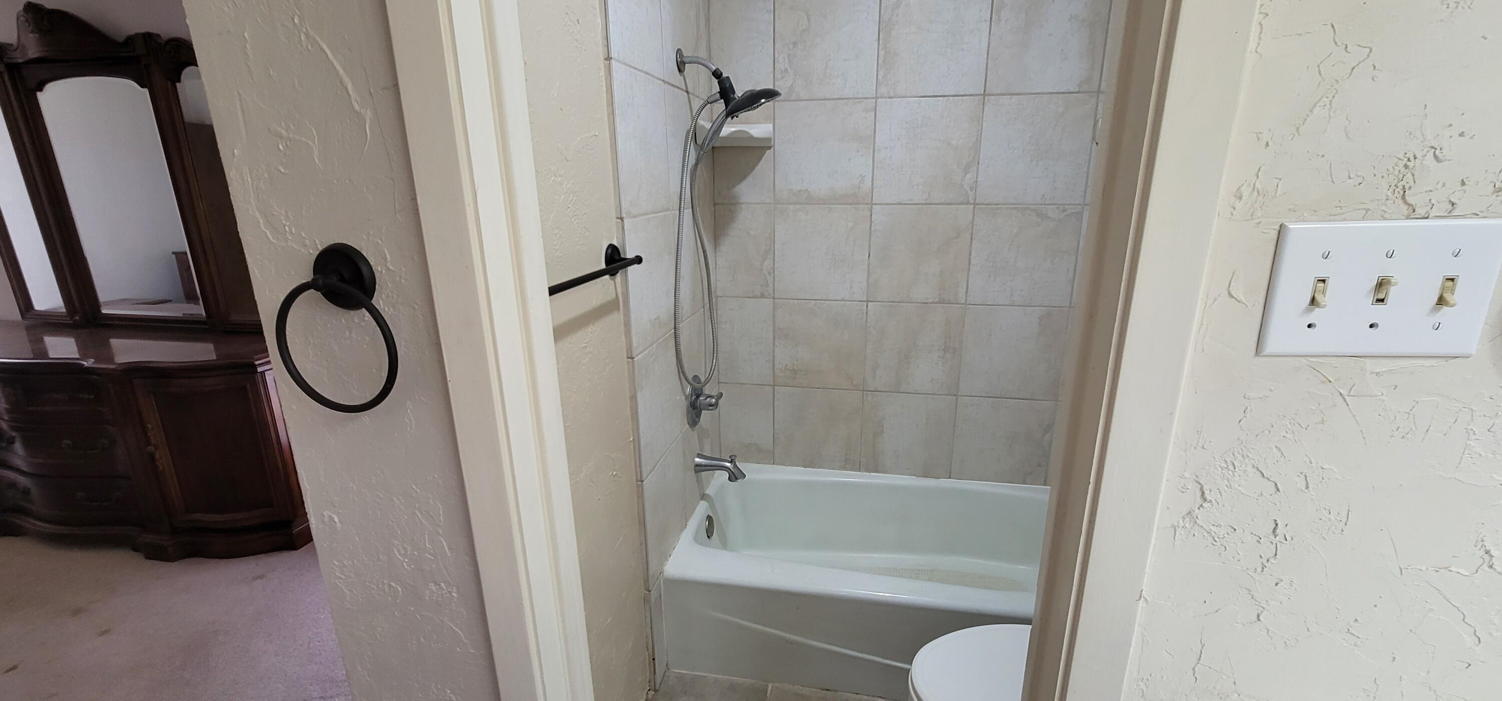 4803 73rd Street Lubbock, TX 79424 - Photo 21 of 32 Door removed for easier access