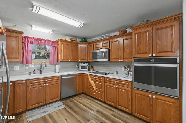 $349,900 | 1210 Tanglewood Drive, Greeneville, TN 37743