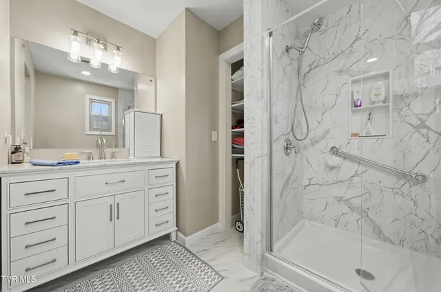 $349,900 | 1210 Tanglewood Drive, Greeneville, TN 37743