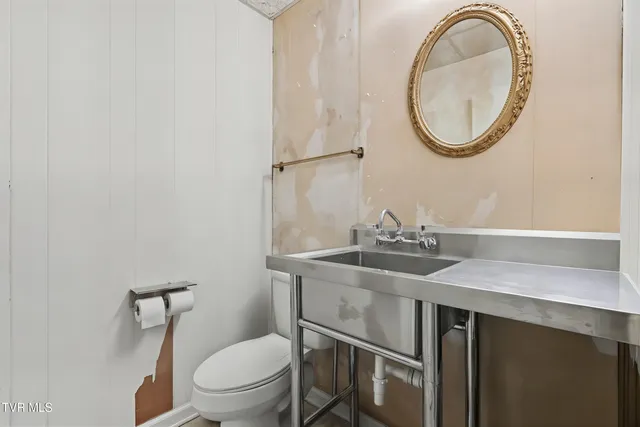 $349,900 | 1210 Tanglewood Drive, Greeneville, TN 37743