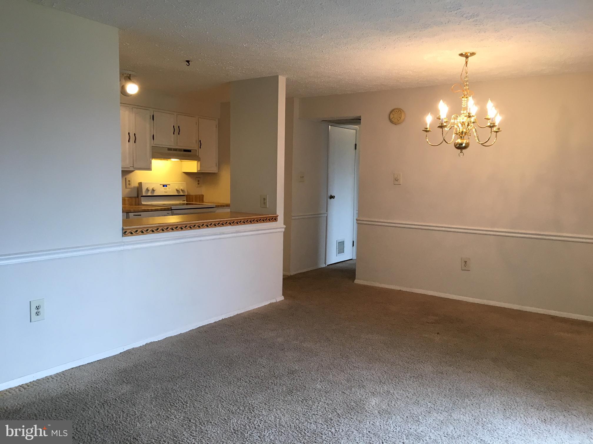 1001 Heather Ridge Drive, Unit K Frederick, MD 21702 - Photo 8 of 14 Dining Room