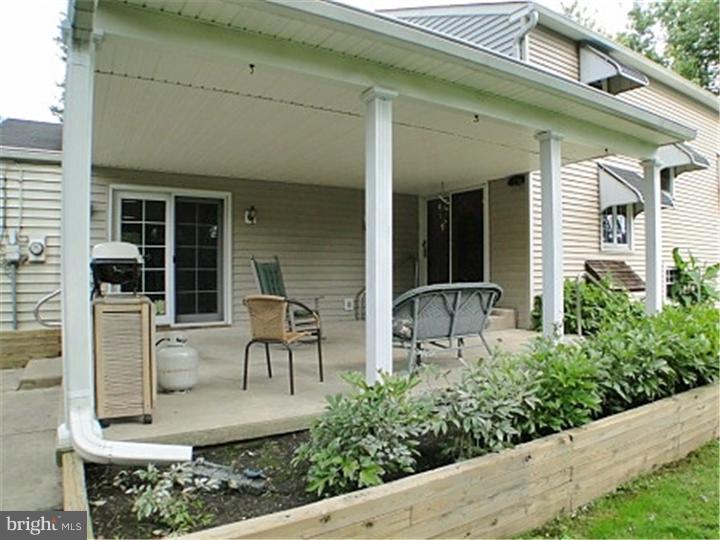 112 Arbor Road Churchville, PA 18966 - Photo 17 of 23 Patio