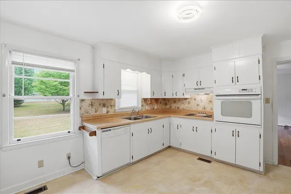 $299,000 | 4129 Clifton Glendale Road, Spartanburg, SC 29307