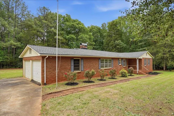 $299,000 | 4129 Clifton Glendale Road, Spartanburg, SC 29307