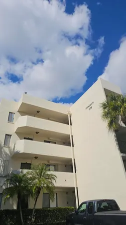 $1,500 | 3138 Via Poinciana, Unit 209, Lake Worth, FL 33467