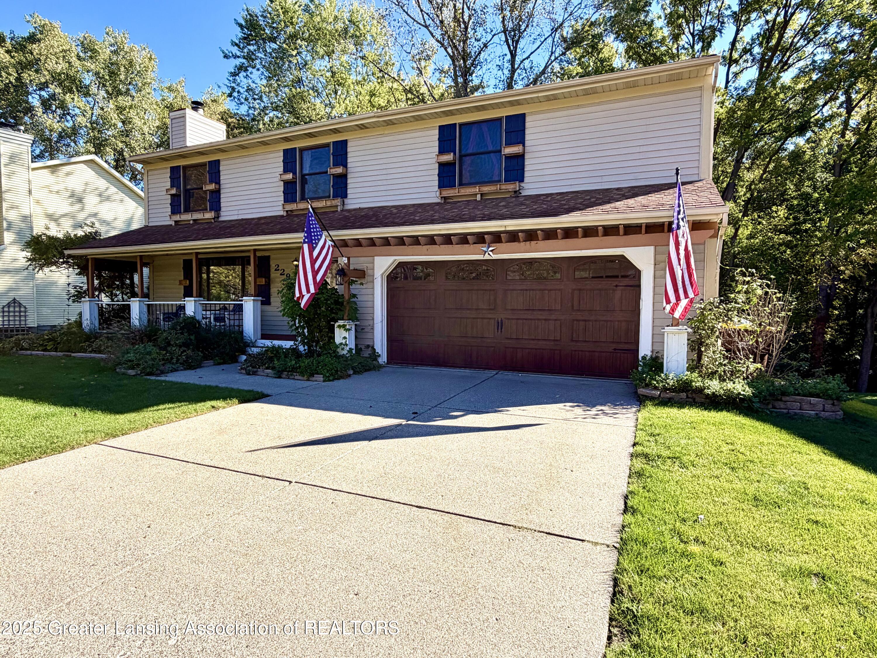 229 Williamsburg Road Lansing, MI 48917 - Photo 2 of 61 IMG_0227