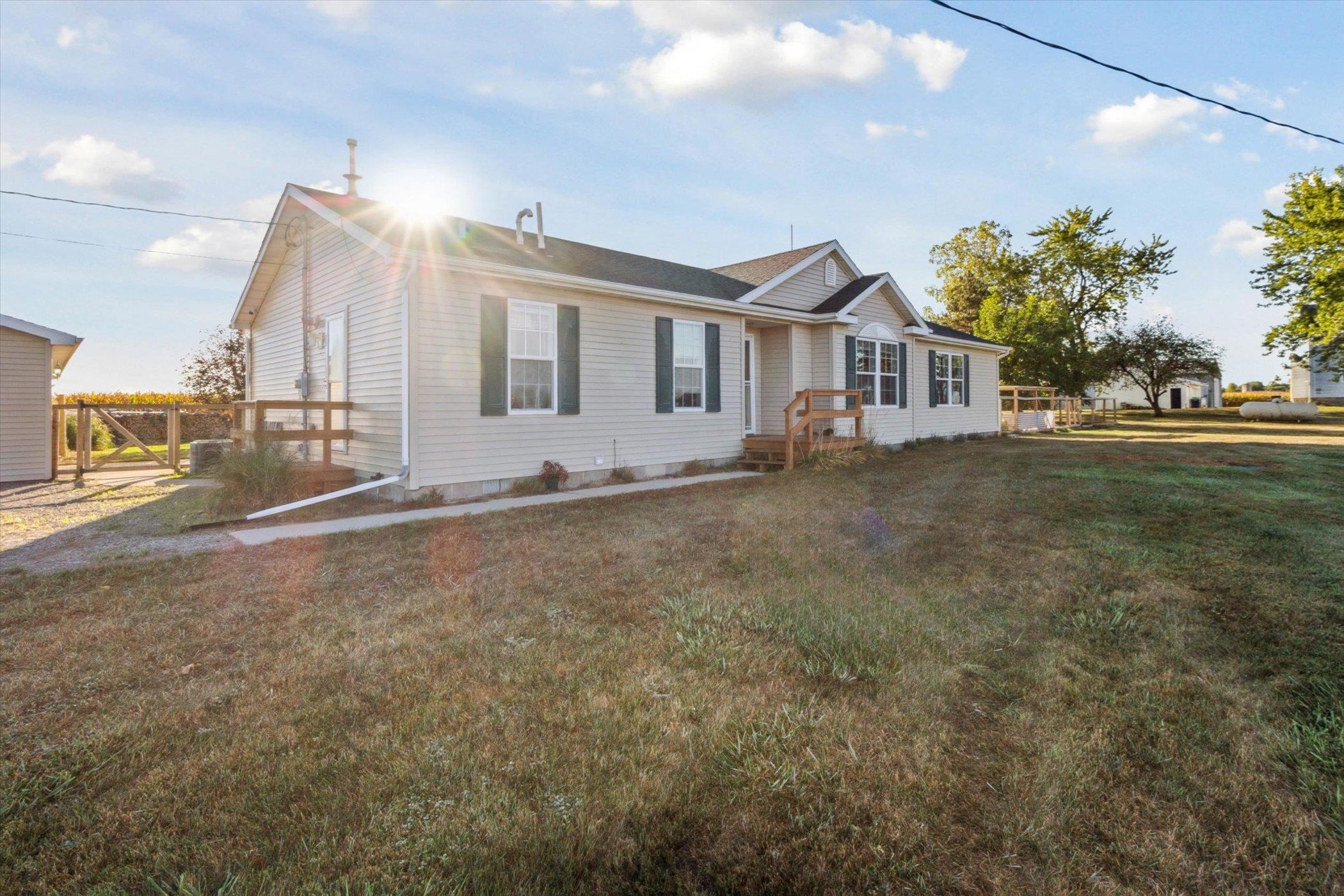 9028 East Jefferson Road Wheeler, MI 48662 - Photo 2 of 62 1939265-594a2ea9-e179-4b7c-ad45-f3c4561fd248.JPG