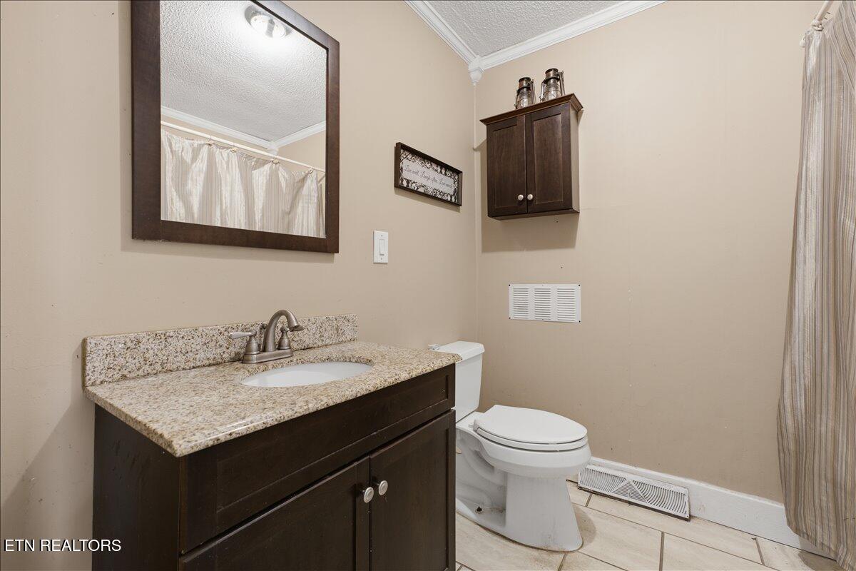 249 Old Cades Cove Road Townsend, TN 37882 - Photo 14 of 30 Full Bath