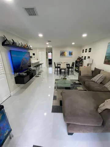 $3,000 | 4744 Northwest 114th Avenue, Unit 201, Doral, FL 33178