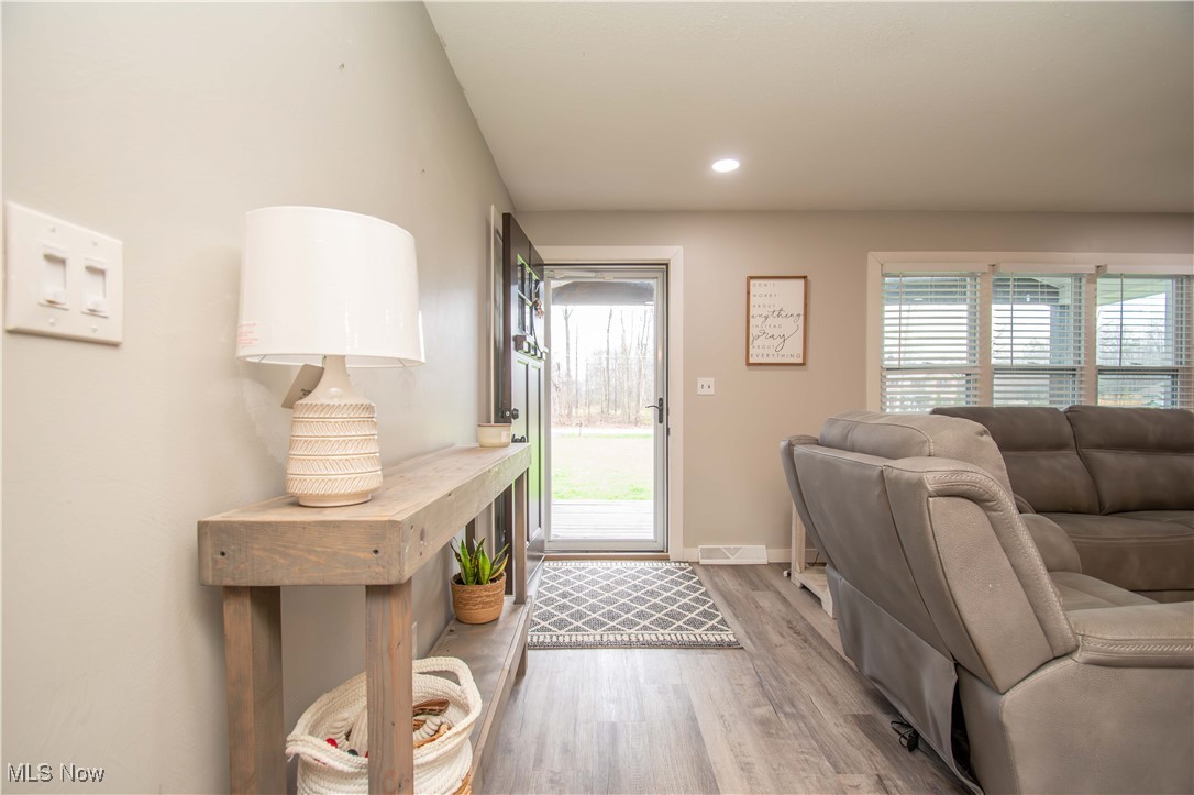 6505 New Road Youngstown, OH 44515 - Photo 7 of 36