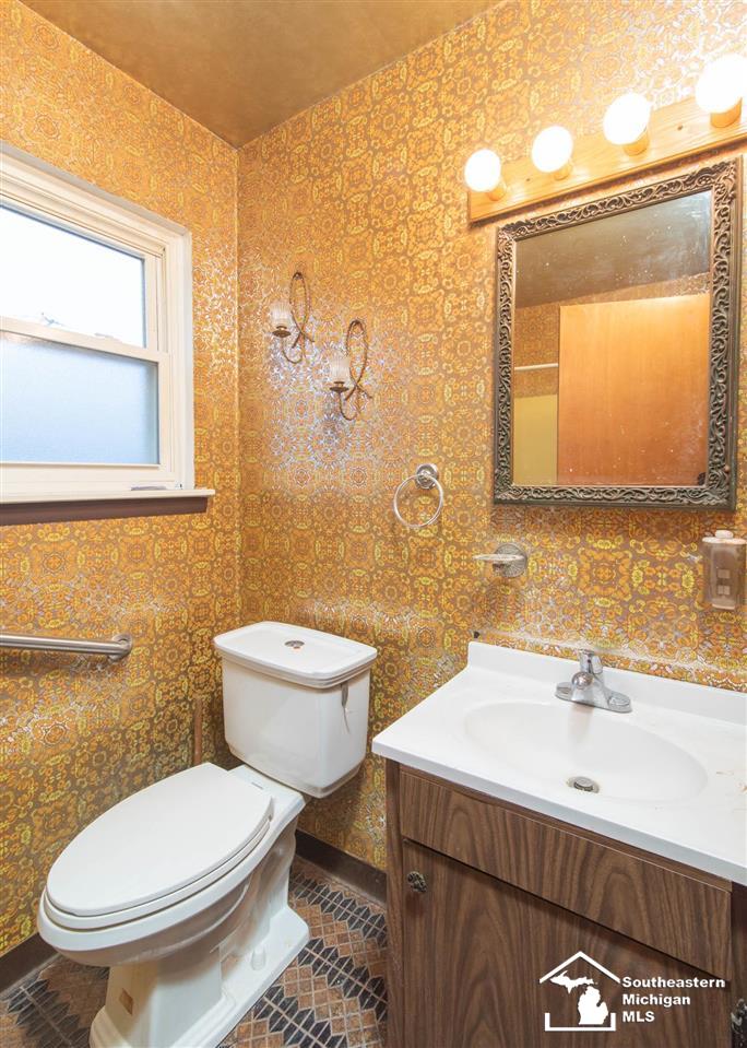 1054 South Henry Ruff Road Westland, MI 48186 - Photo 9 of 14