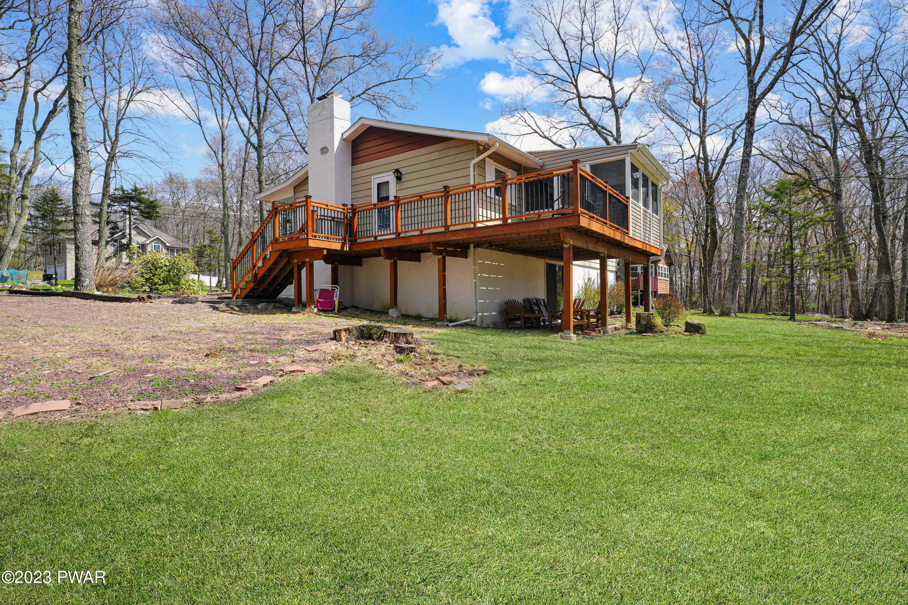 139 Stonehenge Road Milford, PA 18337 - Photo 5 of 34