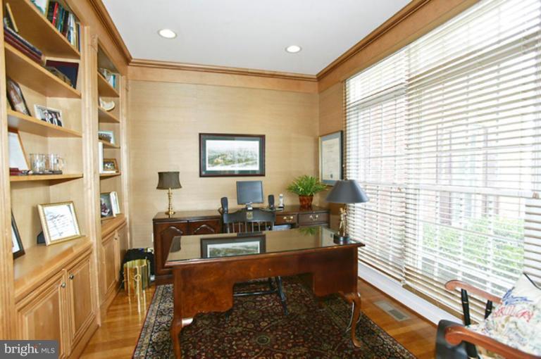 709 Childs Point Road Annapolis, MD 21401 - Photo 11 of 26 Study