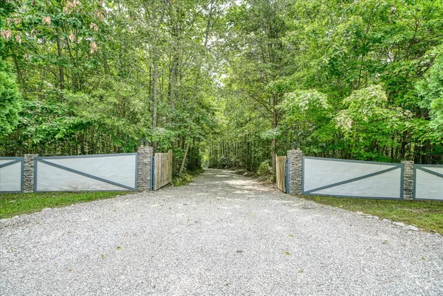 $744,929 | 101 Dakota Lane, Spencer, TN 38585