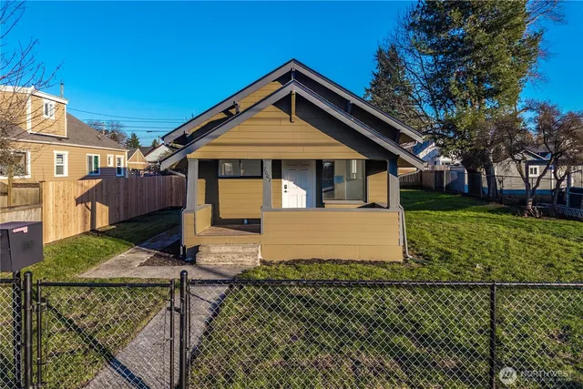 $374,900 | 7007 South Puget Sound Avenue, Tacoma, WA 98409