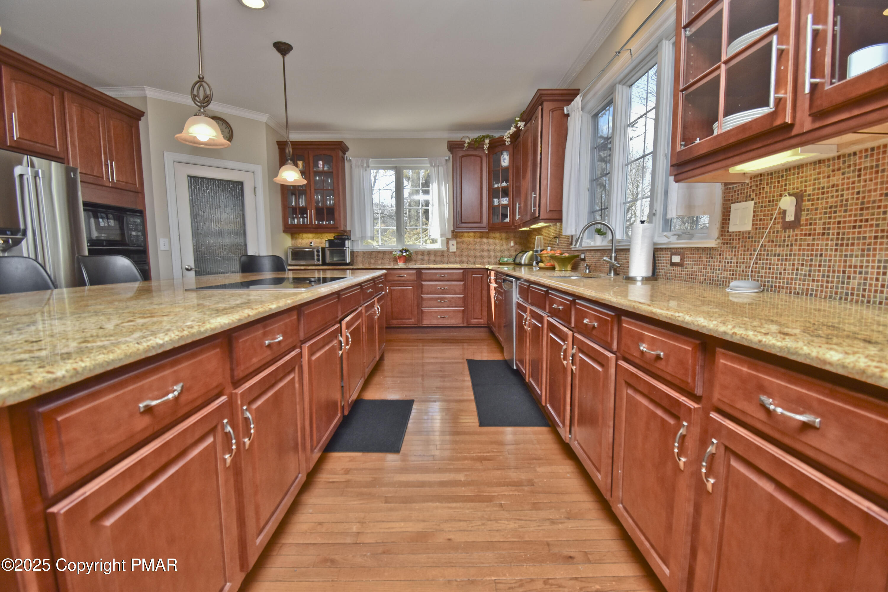 145 Rising Meadow Way East Stroudsburg, PA 18302 - Photo 13 of 94 5 Kitchen (3)