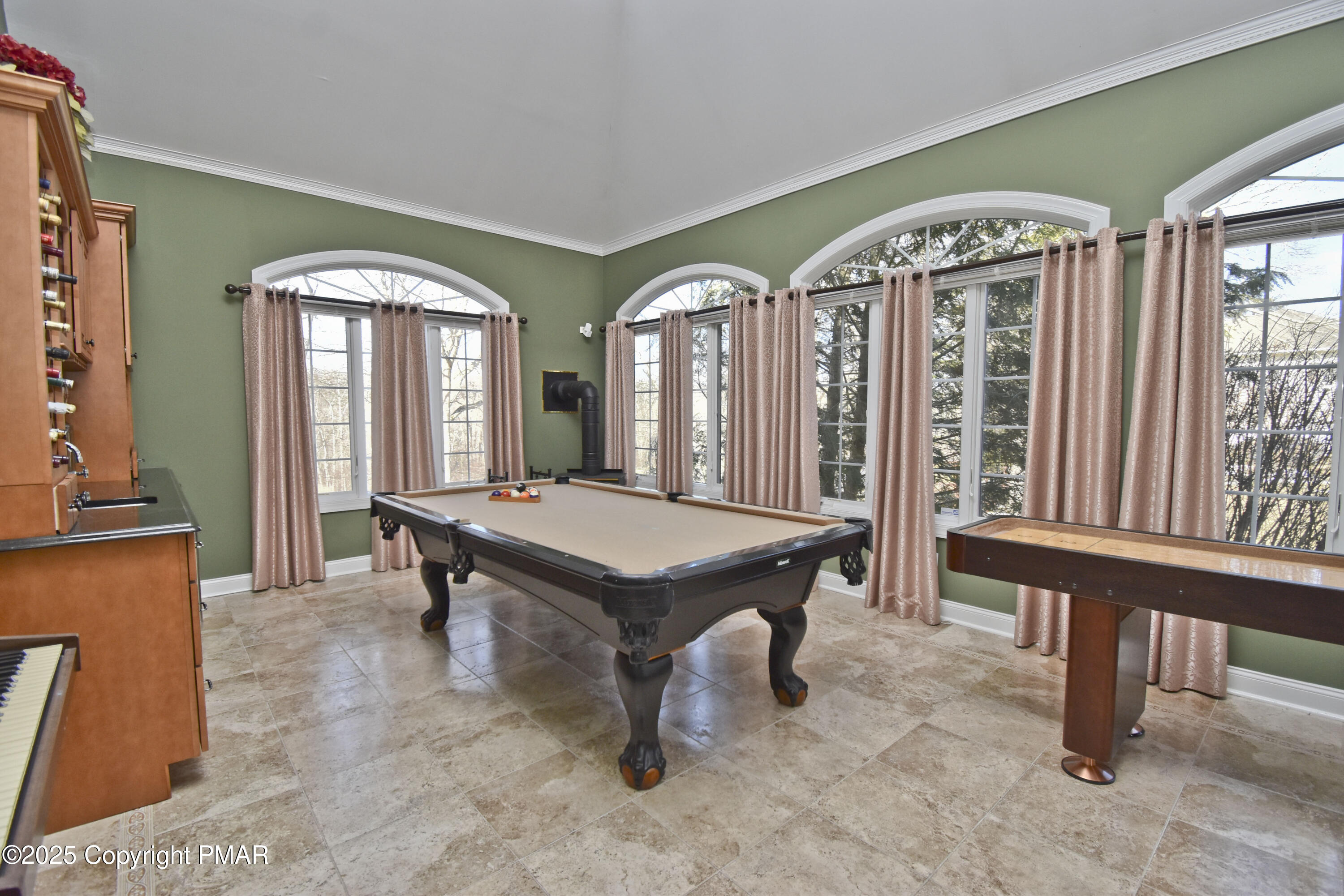 145 Rising Meadow Way East Stroudsburg, PA 18302 - Photo 28 of 94 7 Solarium (2)