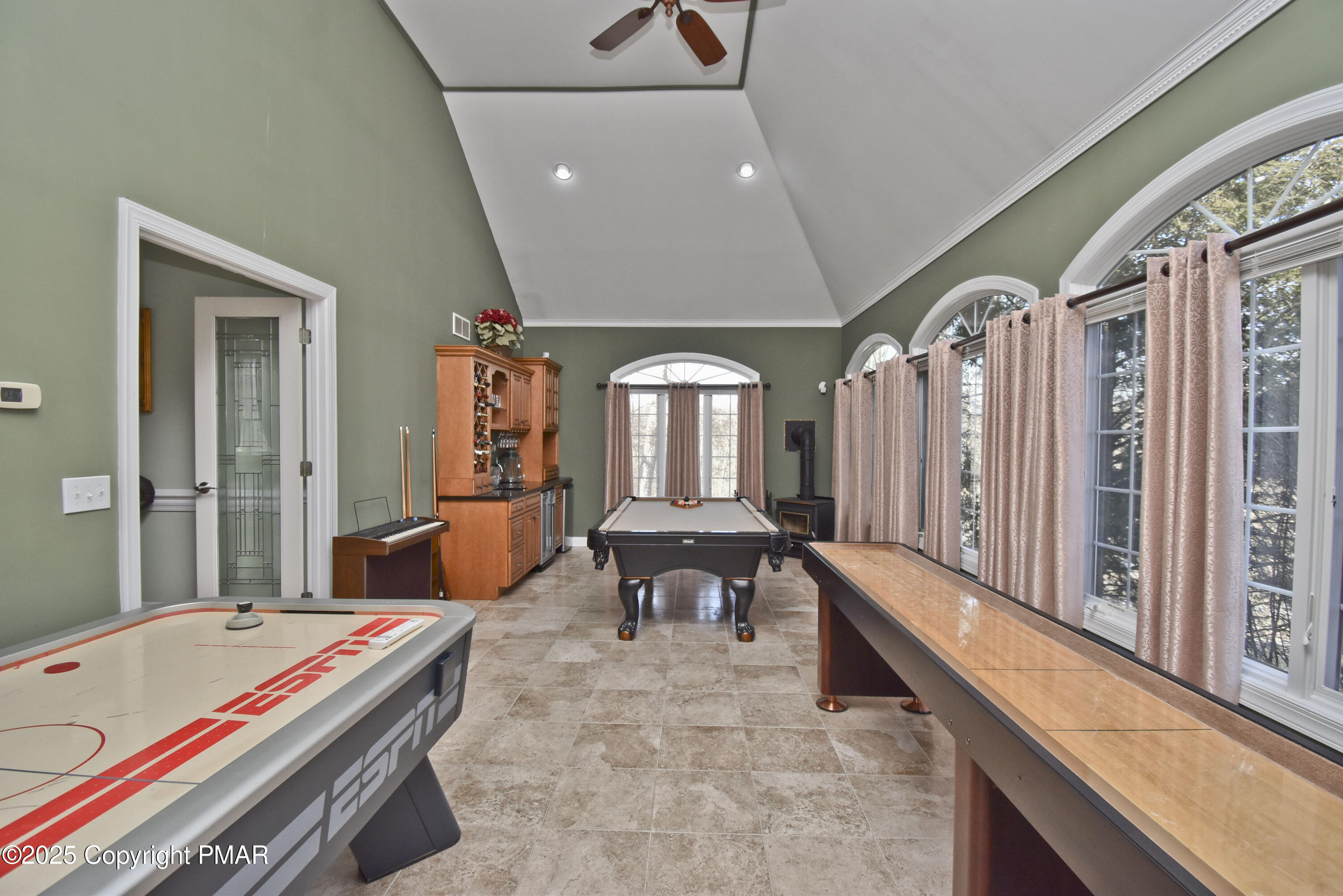 145 Rising Meadow Way East Stroudsburg, PA 18302 - Photo 32 of 94 7 Solarium (6)