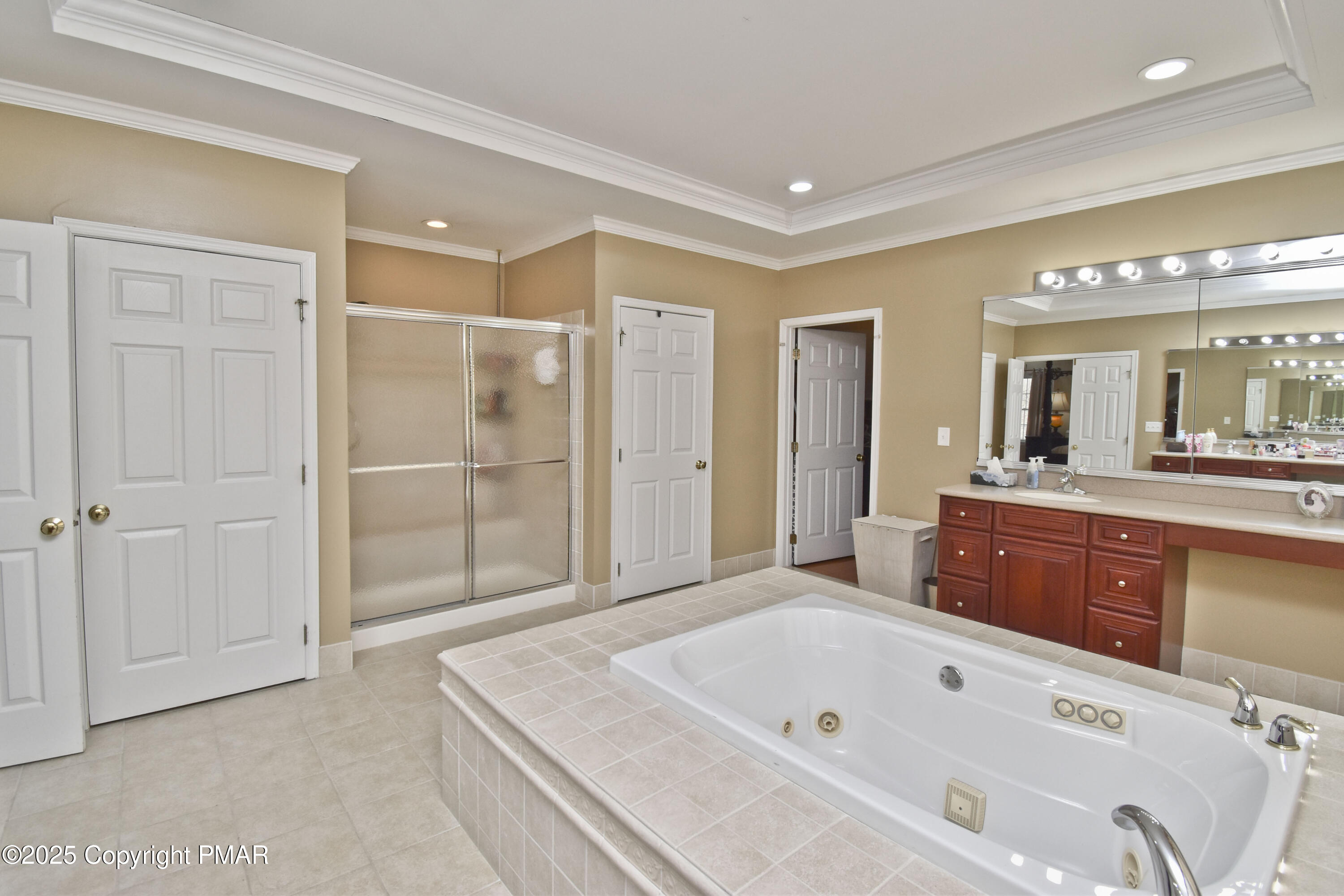 145 Rising Meadow Way East Stroudsburg, PA 18302 - Photo 43 of 94 11 Primary (8)