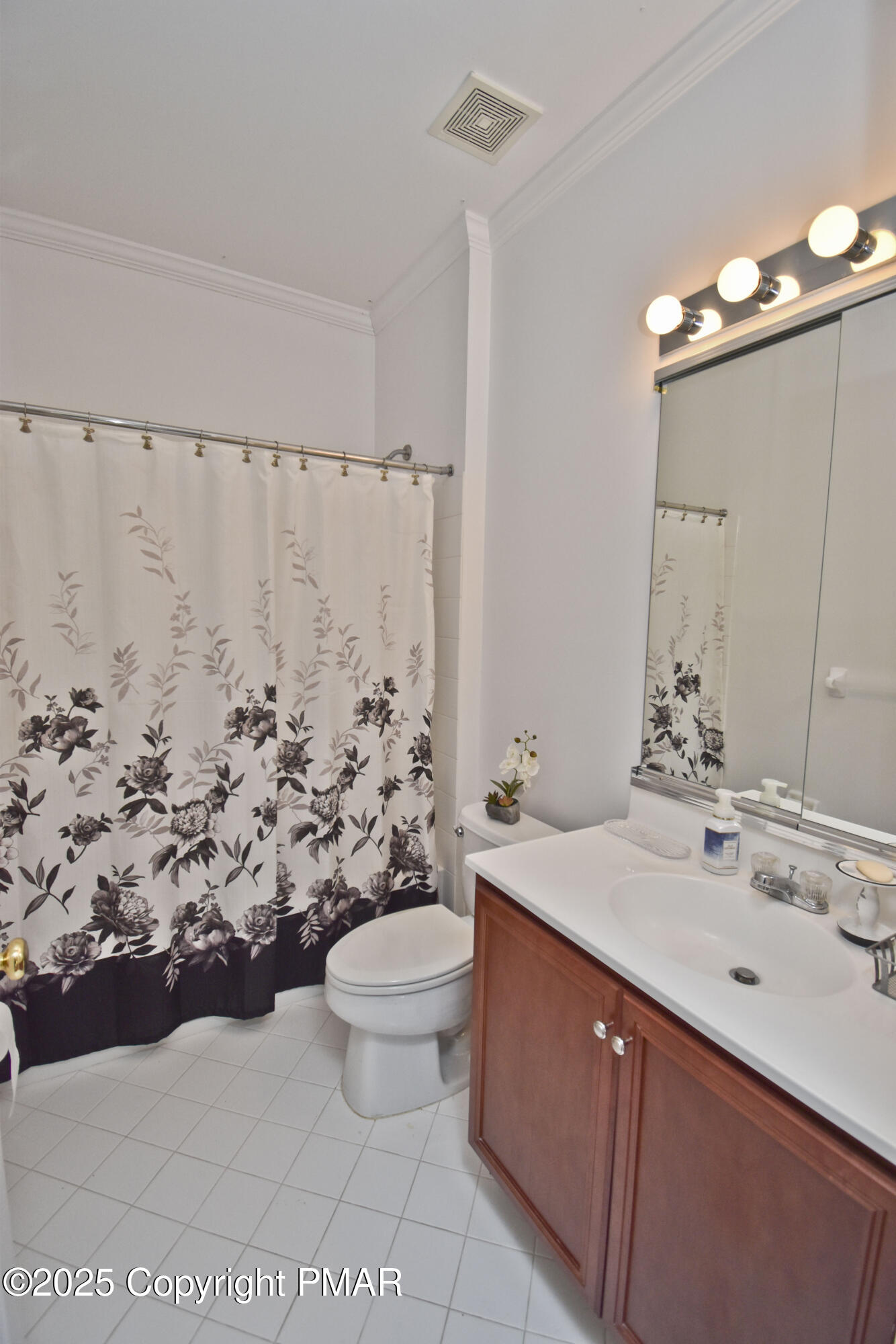 145 Rising Meadow Way East Stroudsburg, PA 18302 - Photo 56 of 94 14 4th Bed (4)
