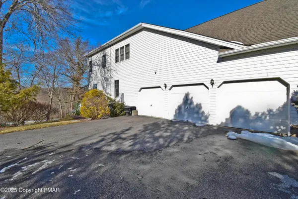 $925,000 | 145 Rising Meadow Way, East Stroudsburg, PA 18302