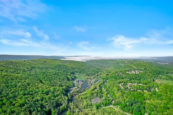 $925,000 | 145 Rising Meadow Way, East Stroudsburg, PA 18302