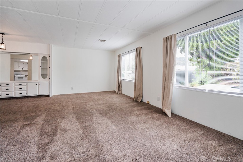 6480 Katherine, Unit 62 Simi Valley, CA 93063 - Photo 8 of 23 Dining Room