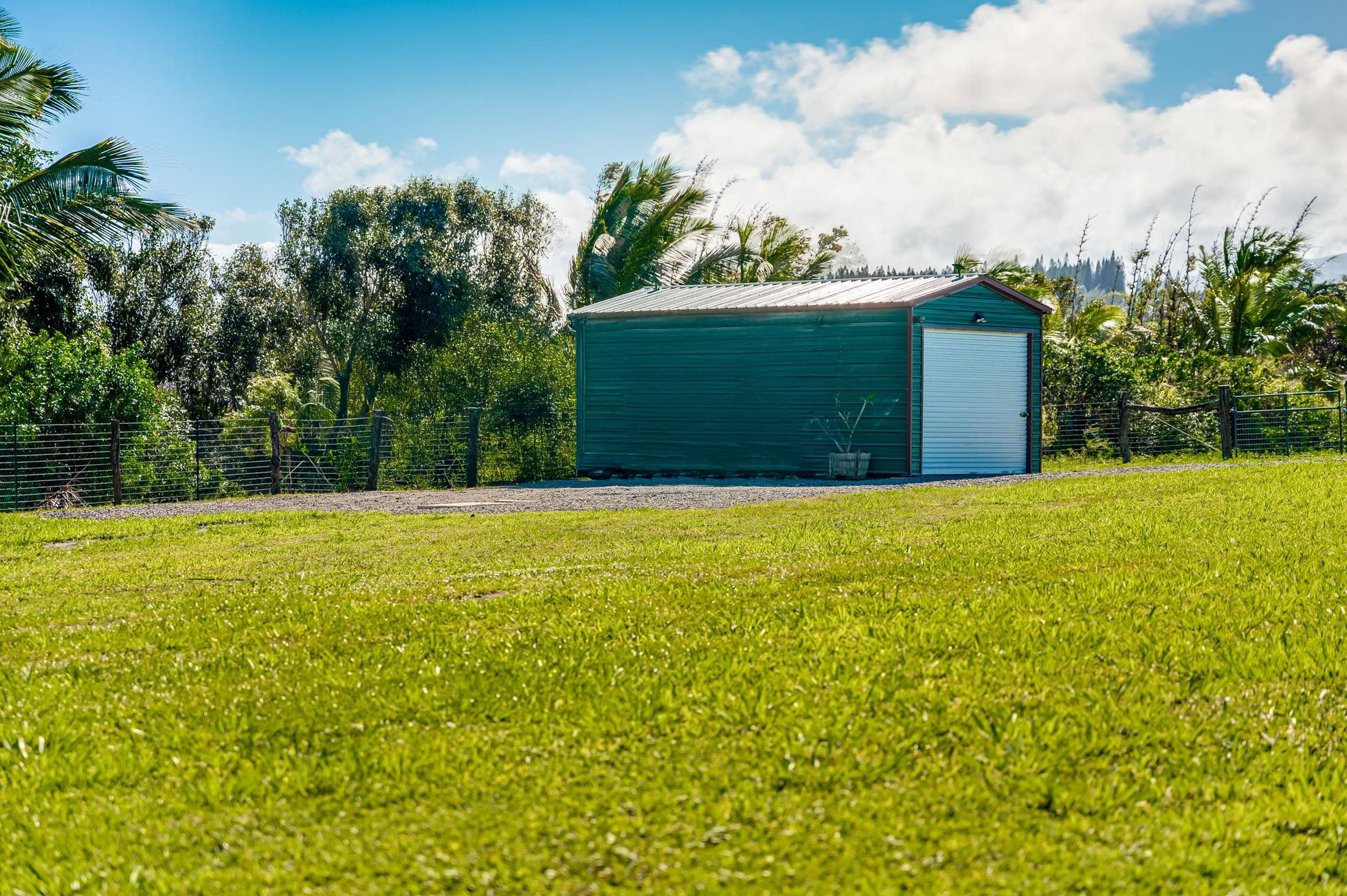 0 Kai Poi Place, Unit A Haiku, HI 96708 - Photo 8 of 21 a view of a outdoor space
