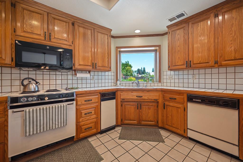 724 Vera Avenue Ripon, CA 95366 - Photo 30 of 54 Gallery Image 30