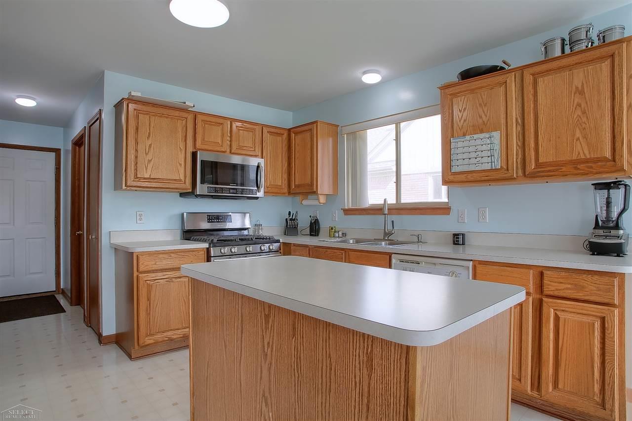53108 West Ridge Drive Chesterfield, MI 48051 - Photo 7 of 28
