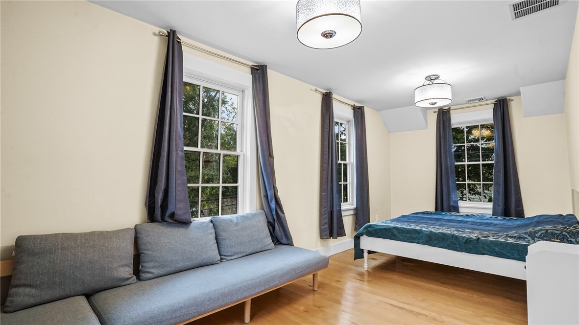 485 Spring Street Newport, RI 02840 - Photo 24 of 32