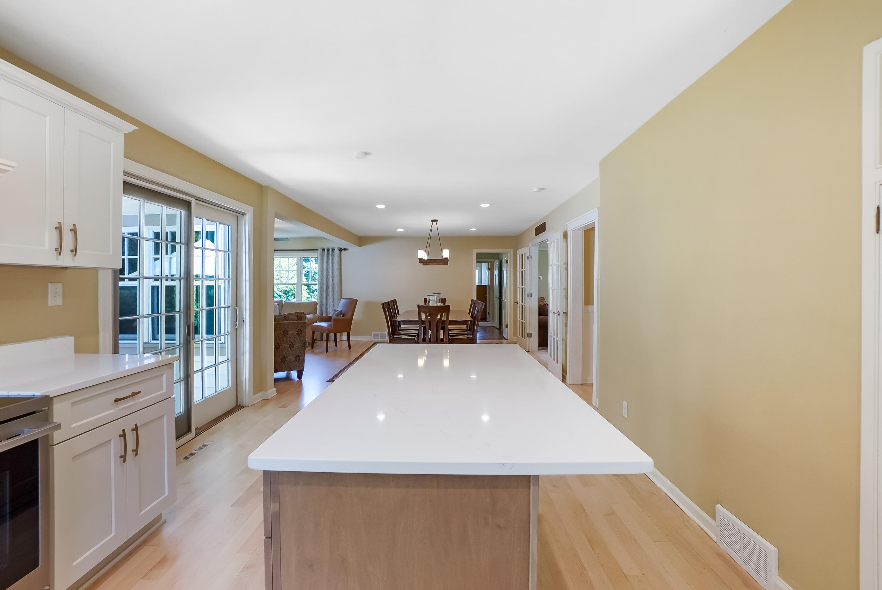 12800 Elmwood Road Elm Grove, WI 53122 - Photo 9 of 41 Kitchen