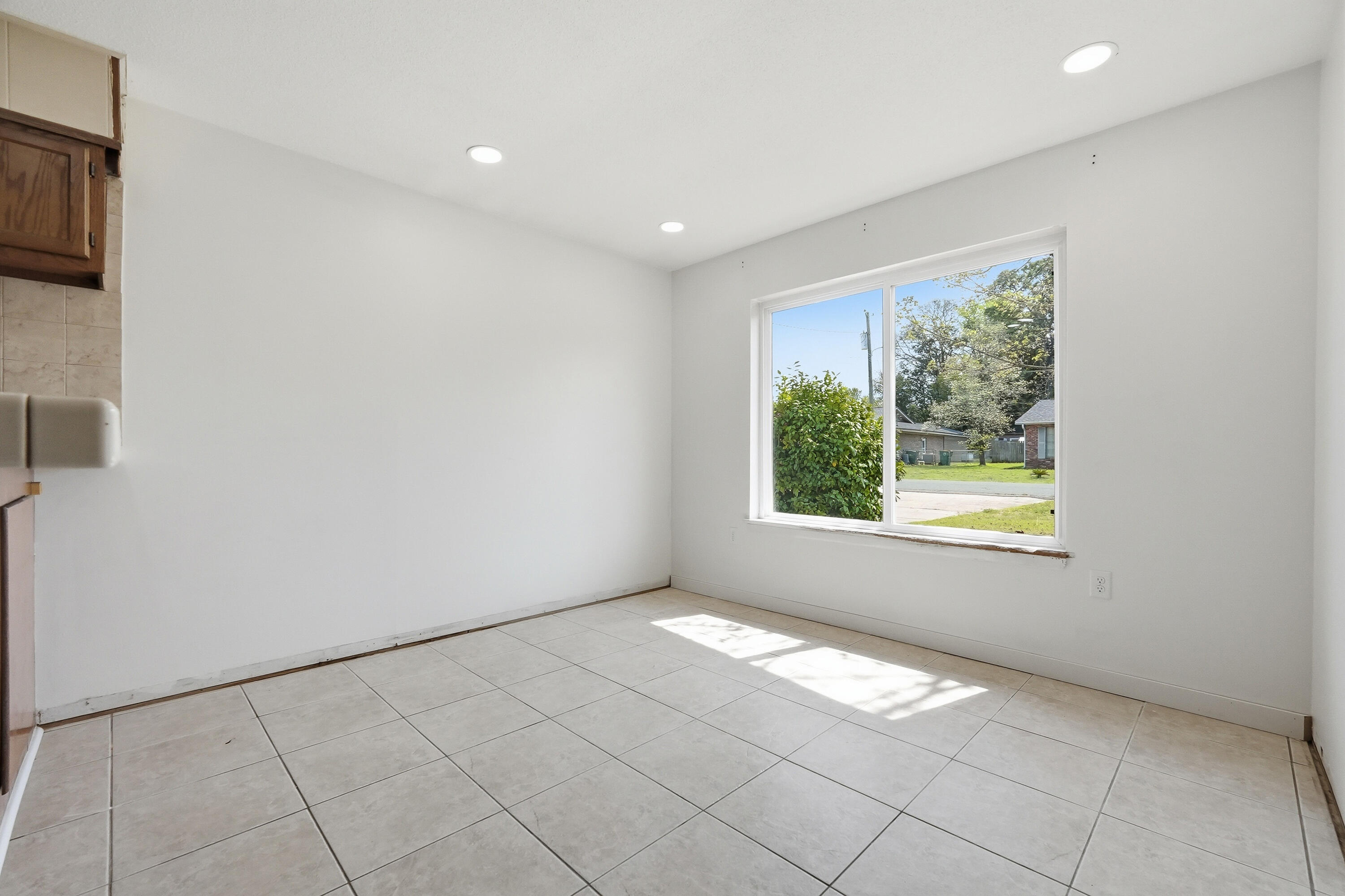 15 Maple Avenue Shalimar, FL 32579 - Photo 33 of 45 a view of an empty room with a window
