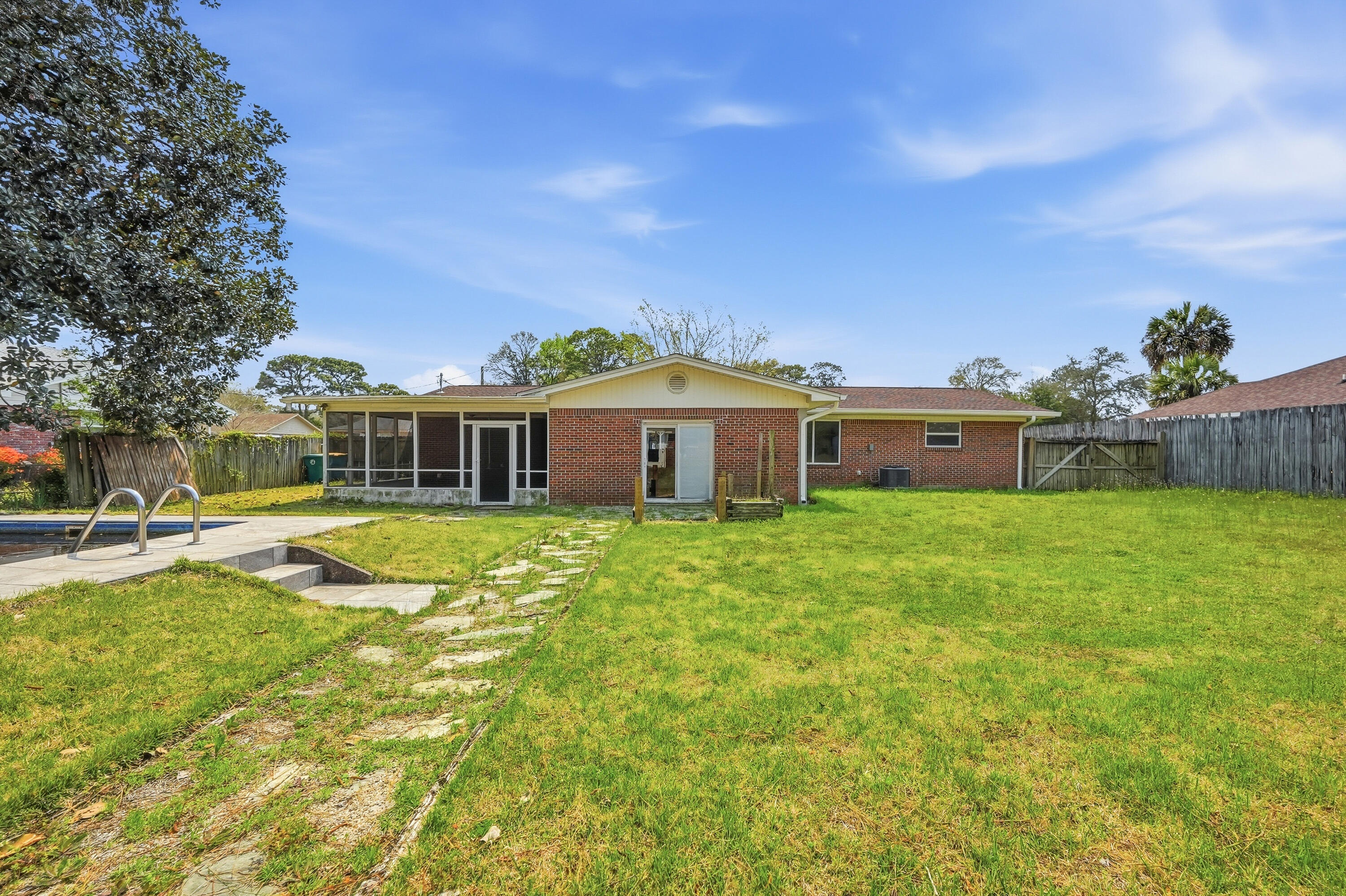 15 Maple Avenue Shalimar, FL 32579 - Photo 40 of 45 a front view of house with yard and seating area