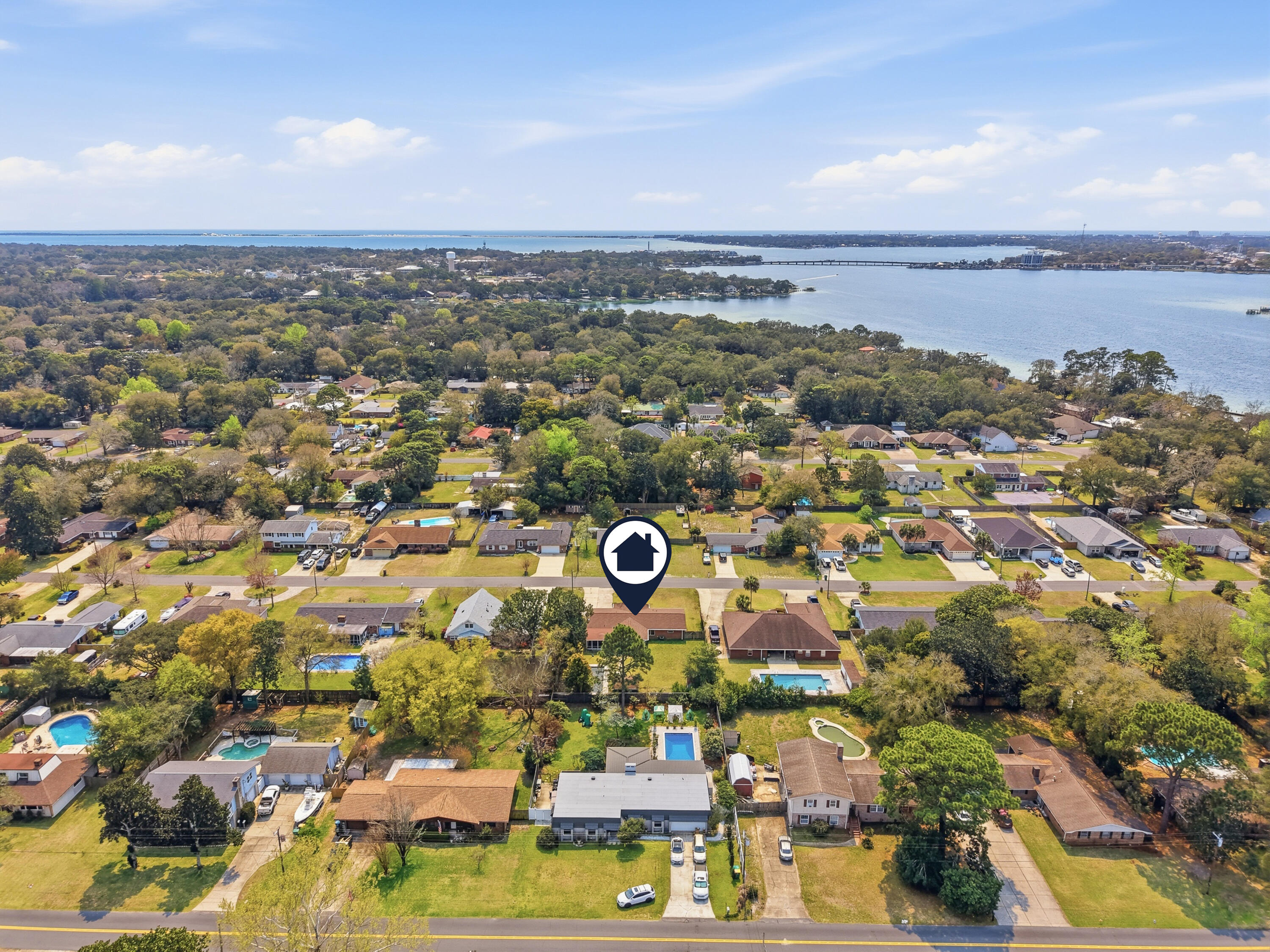 15 Maple Avenue Shalimar, FL 32579 - Photo 45 of 45 an aerial view of a city