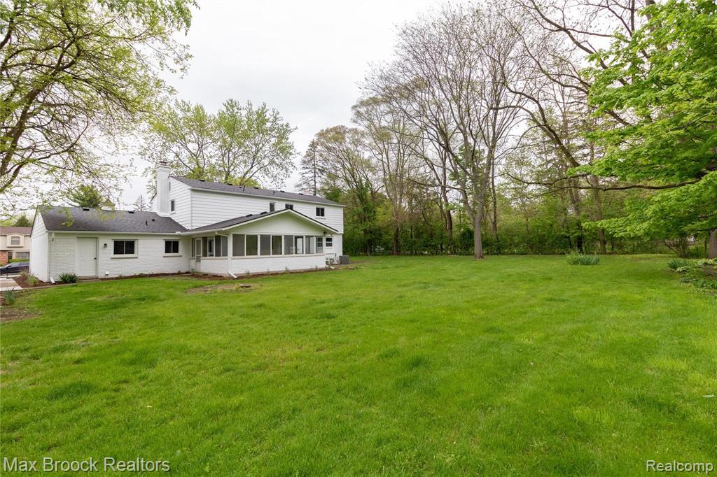 20005 Ronsdale Drive Beverly Hills, MI 48025 - Photo 34 of 35