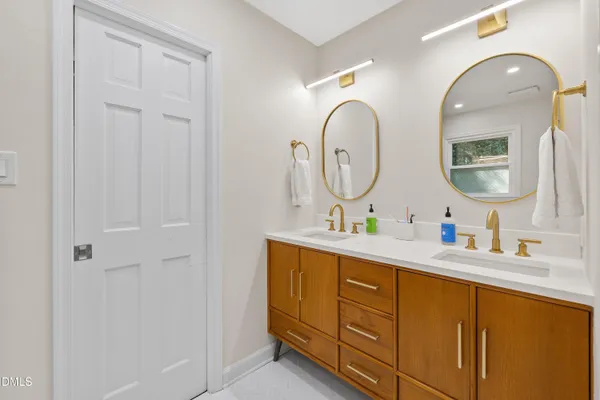 $675,000 | 8409 Kestrel Drive, Raleigh, NC 27615