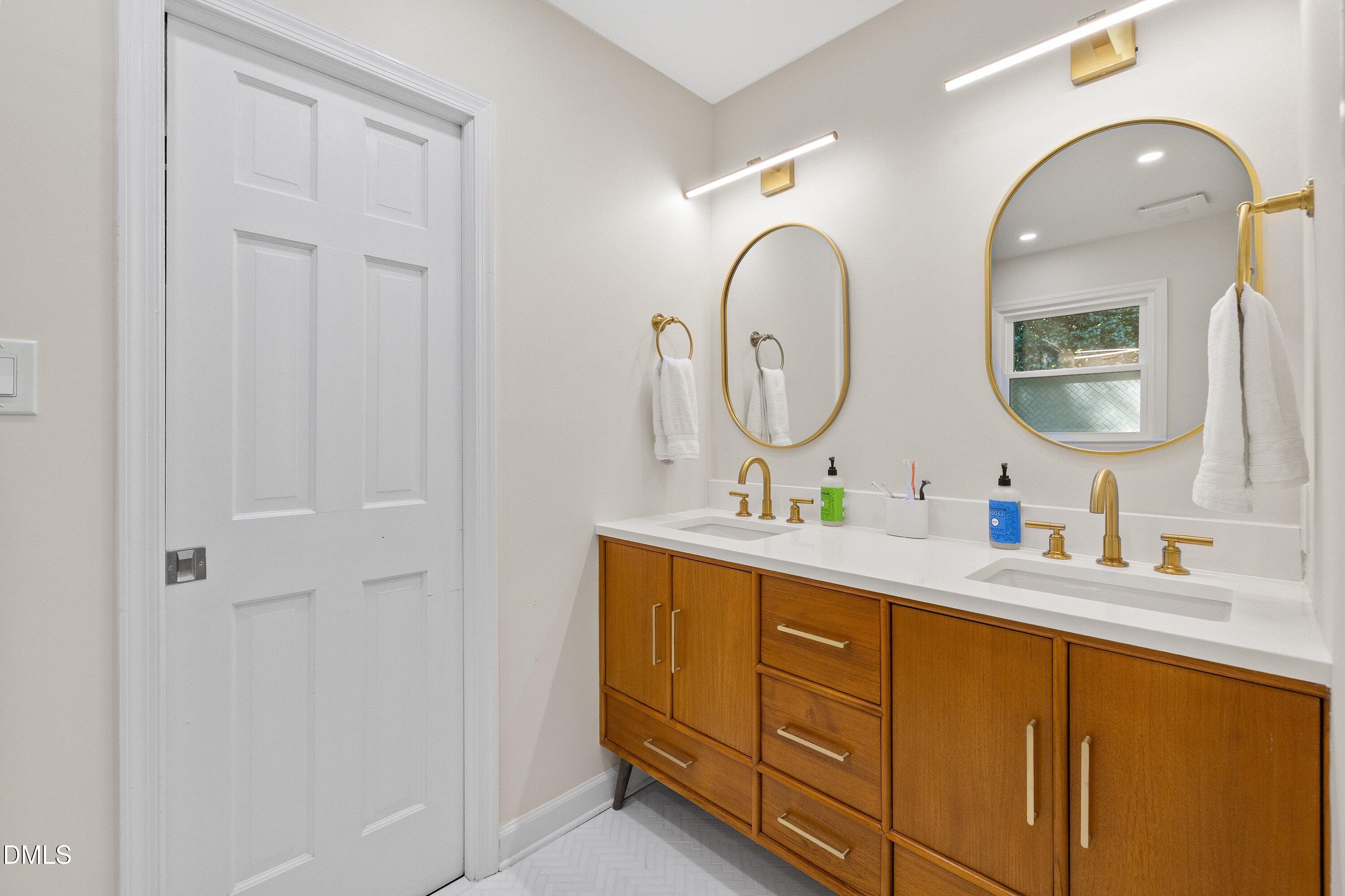 8409 Kestrel Drive Raleigh, NC 27615 - Photo 34 of 61 37-8409 Kestrel_4527