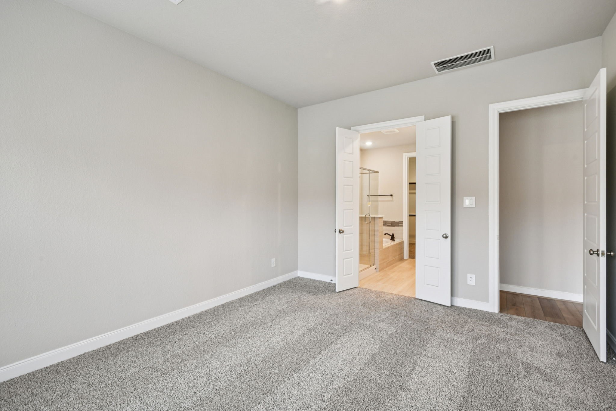 224 Raine Manor Montgomery, TX 77316 - Photo 23 of 50 a view of an empty room and closet area